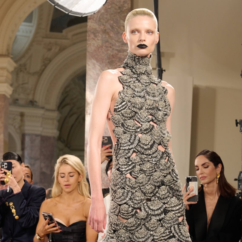 Schiaparelli Fall/Winter 2025-26 Proposes A Powerful Collection for A 'World on the Precipice'