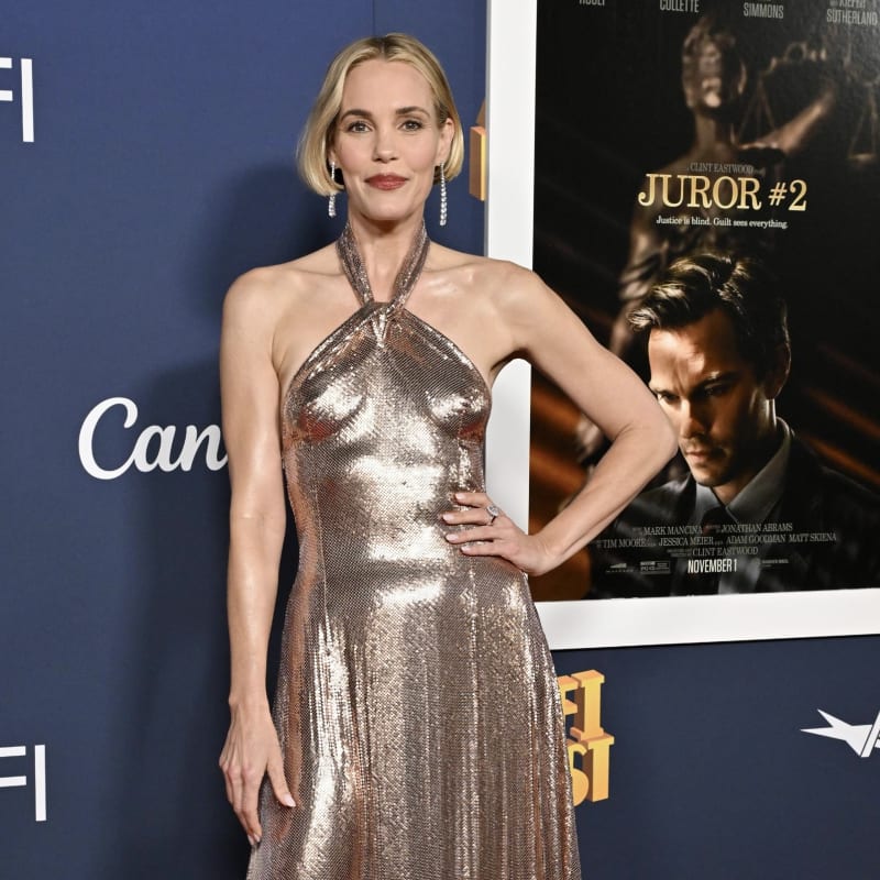 Leslie Bibb Stuns on the Red Carpet in Metallic Rabanne at ‘Juror #2’ Screening