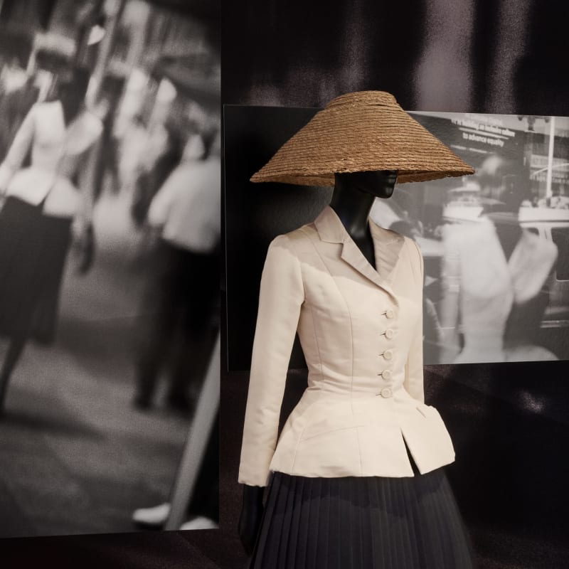 La Galerie Dior Unveils Must-See Peter Lindbergh Exhibition, ‘Exposition Dior/Lindbergh‘ Spanning Three Decades