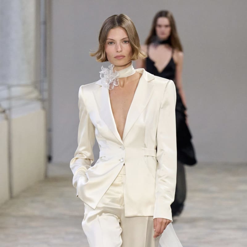 Alberta Ferretti Spring-Summer 2025: Ethereal Lightness