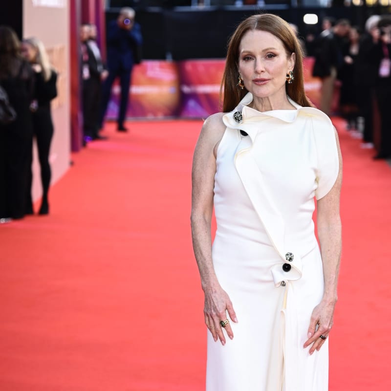 Julianne Moore Radiates Elegance in Custom Bottega Veneta at ‘The Room Next Door’ London Premiere