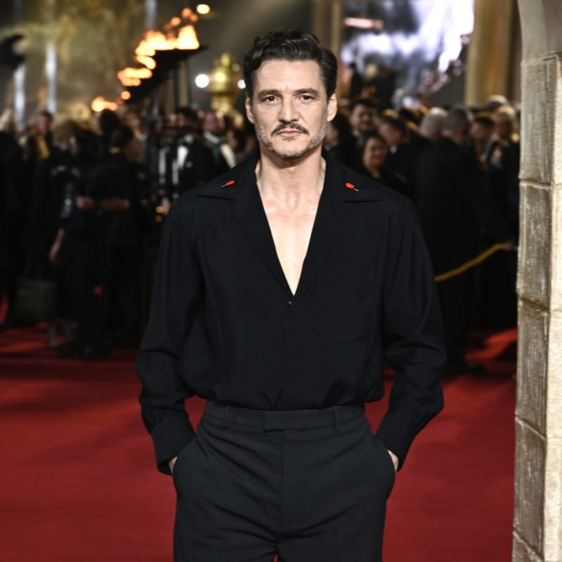 Pedro Pascal Redefines Eveningwear in Bottega Veneta at the ‘Gladiator II’ Premiere