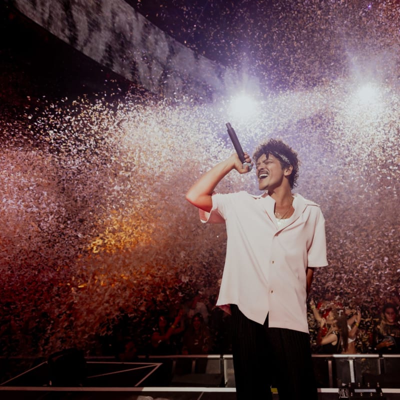 Bruno Mars Dazzles in AMIRI at Intuit Dome’s Star-Studded Opening Night