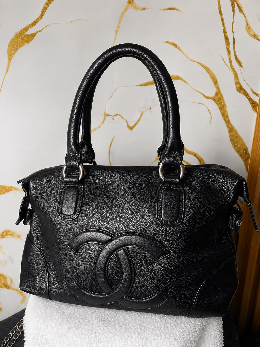 Chanel – Caviar Medallion/CC Logo Boston Handbag