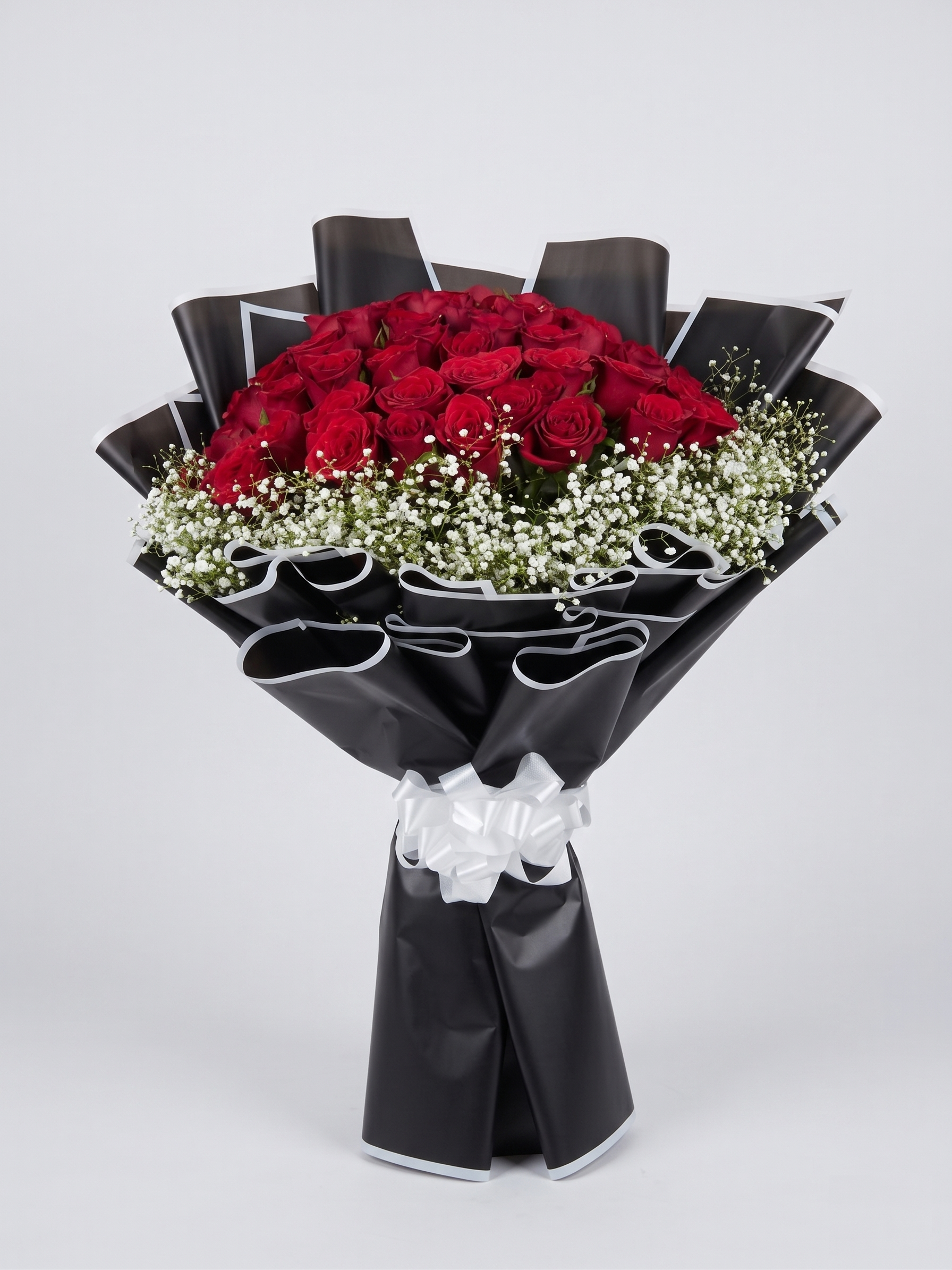 Midnight Elegance Rose Bouquet — Fresh Bouquet Delivery Ghaziabad Rose n Petals