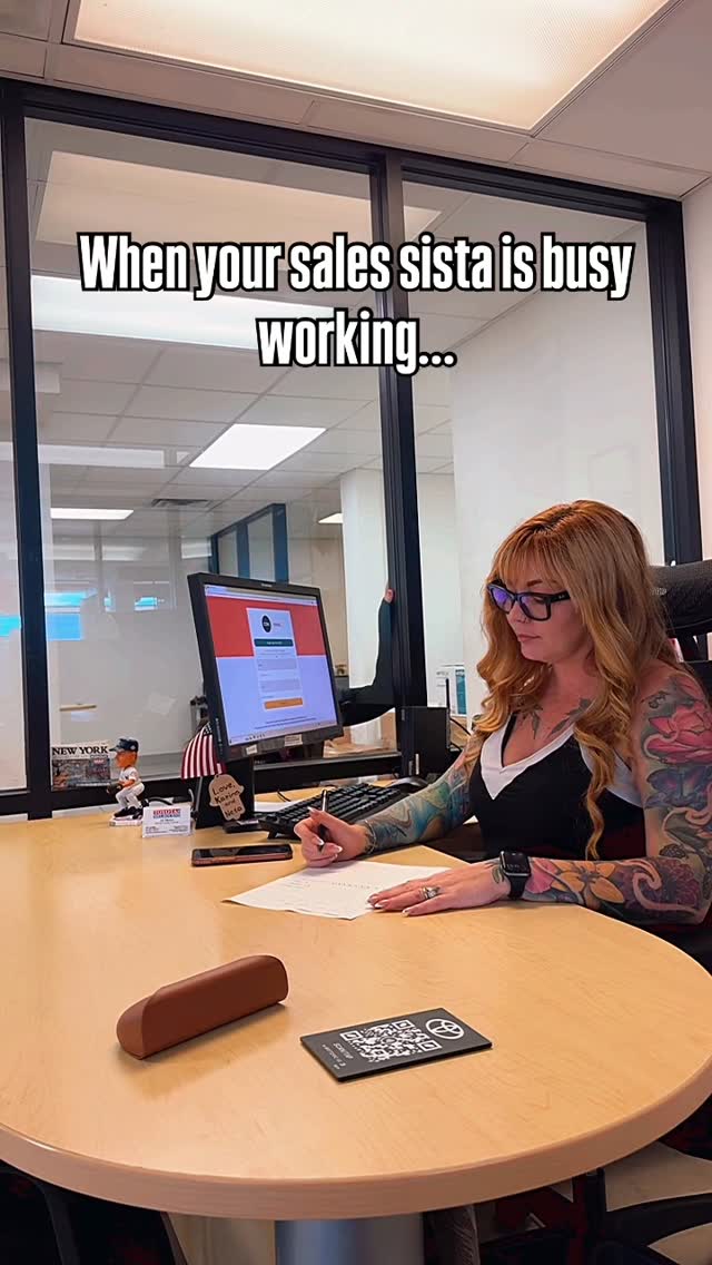 Tag your work bestie👯‍♀️