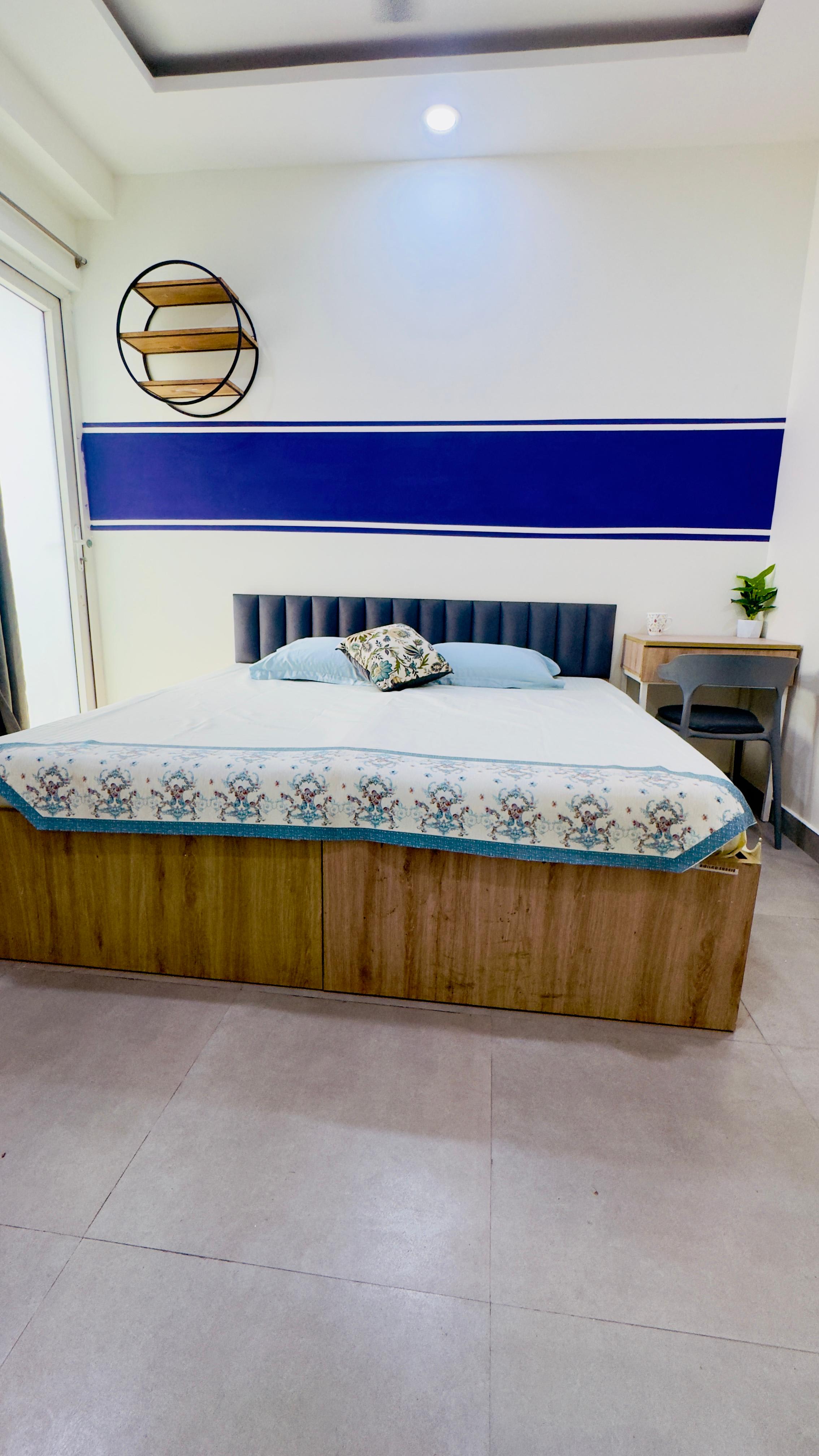 Orion Alpha pg 24,Bunglow road,Kamla nagar