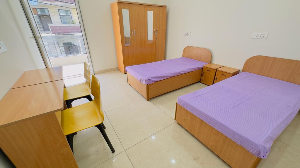 Orion meissa 11231 ,plot c,Block 4 ,Near Bhagat Singh Chowk , Roop nagar ,