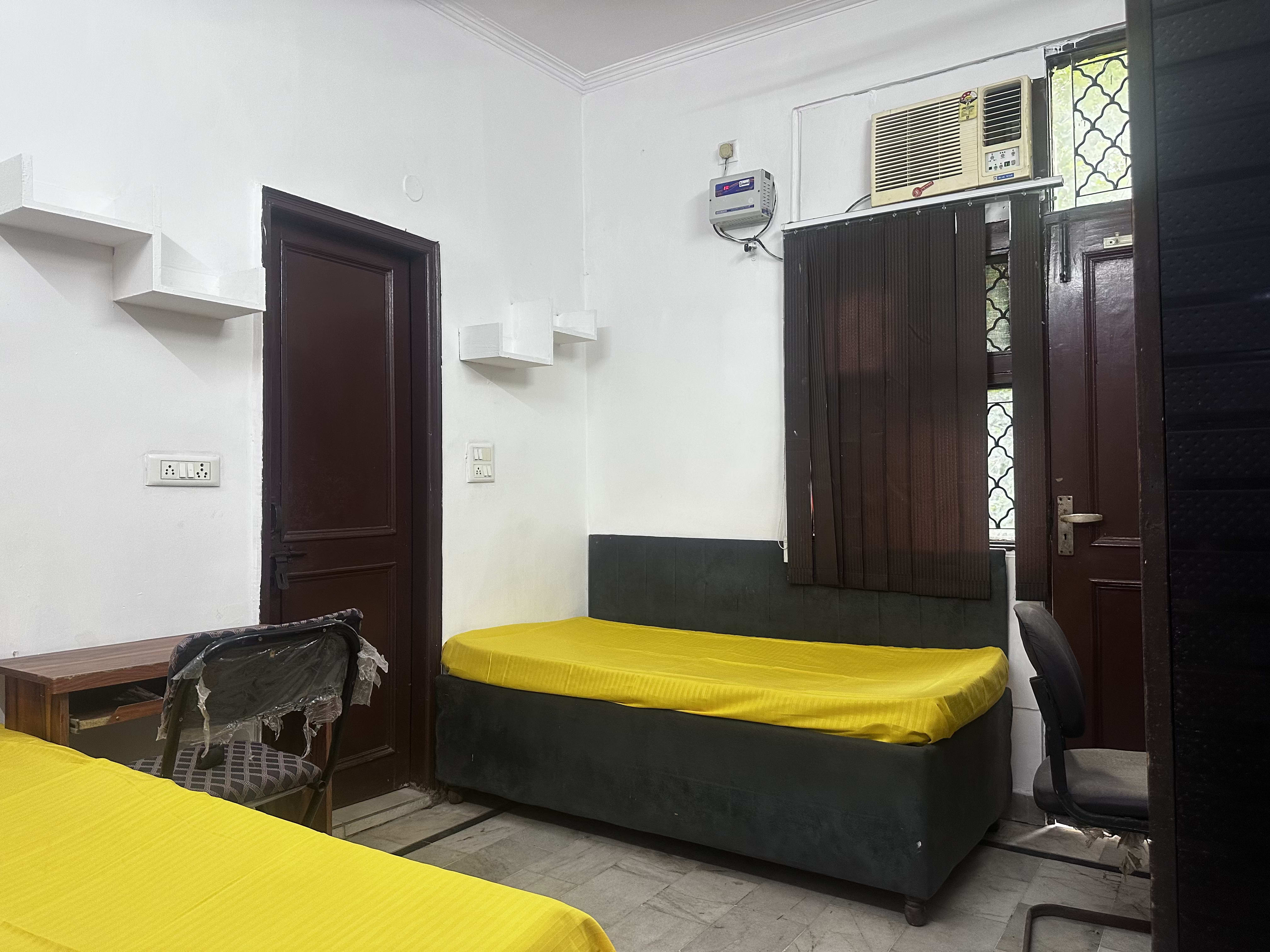 Vidhya Niwas Hostel D19