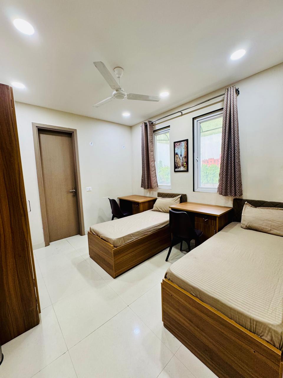 Aggarwal Living Above DIY store Kamla Nagar