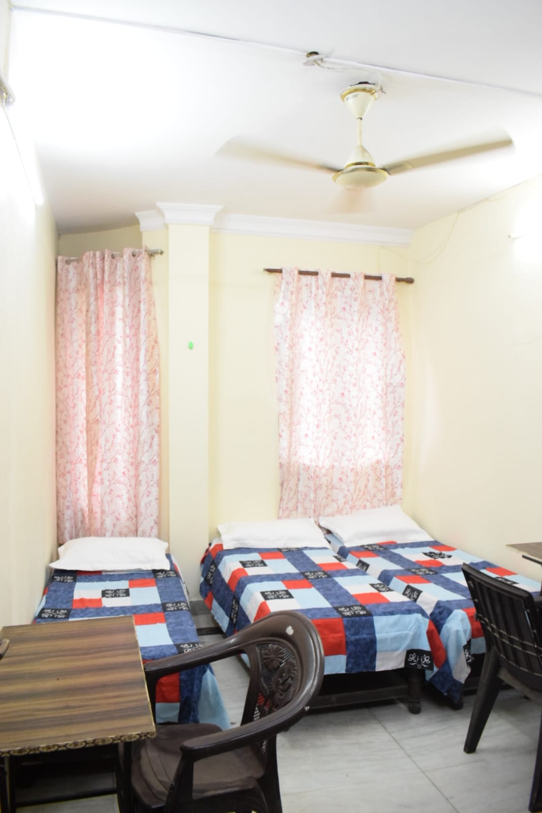 North Delhi Boys Pg 80, RAJPURA GURMANDI 