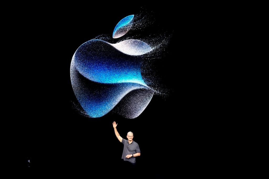 Apple investe US$ 500 bilhões e cria 20 mil empregos nos EUA