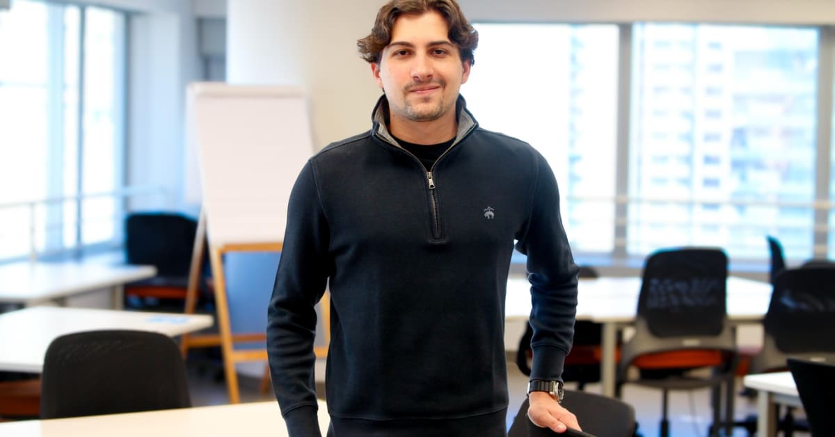 Como um jovem de 25 anos fundou e vendeu startups no Brasil?