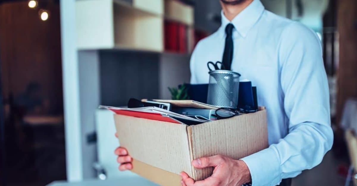 Como a crise e a IA estão afetando demissões em empresas de tecnologia em 2025?