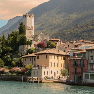 Bussresor till Italien � Upplev Alperna, Toscana och Gardasj�n med MK Bussresor