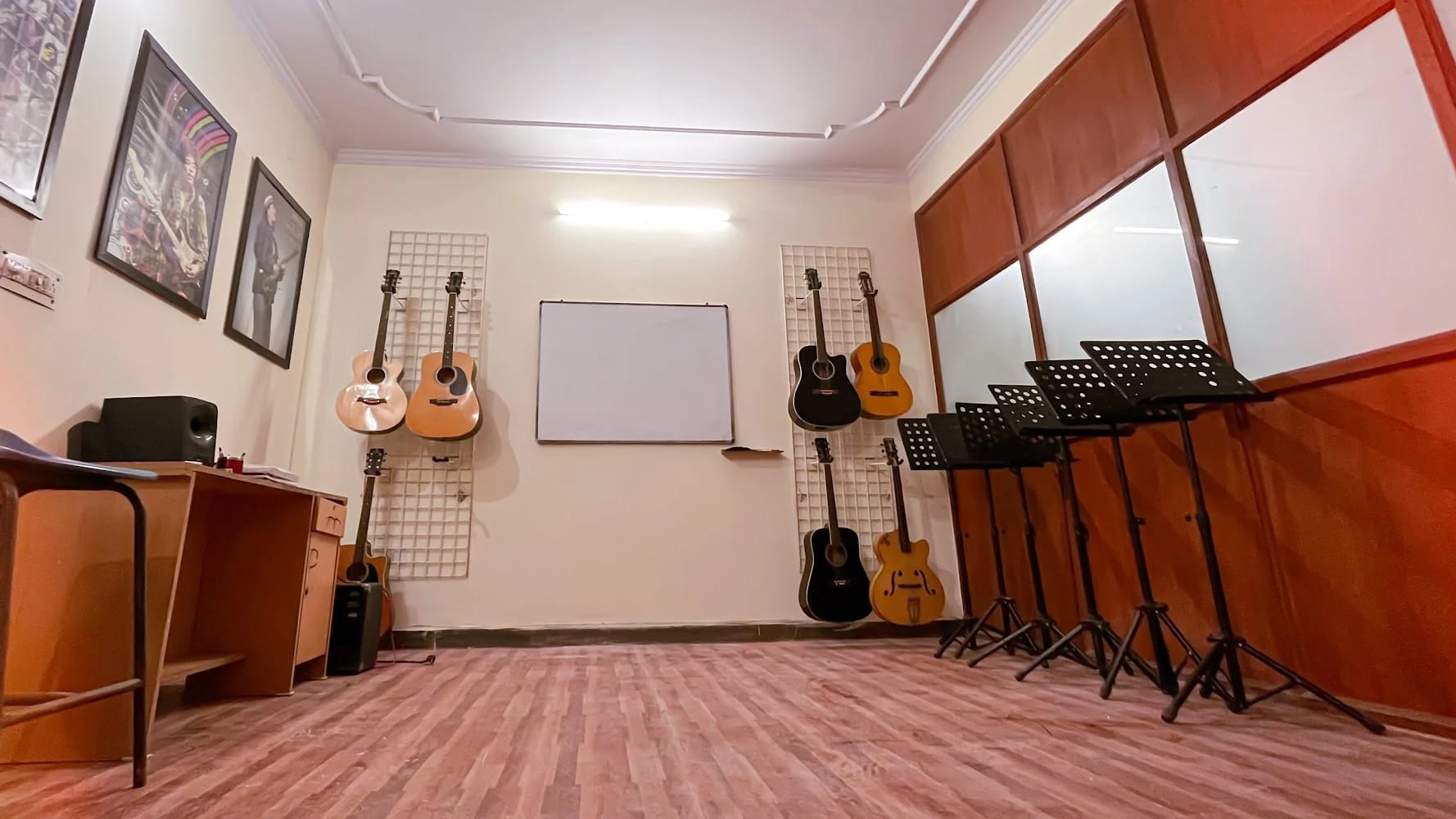 Rouble's Guitar School