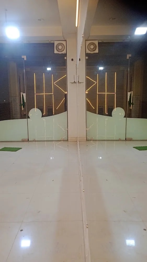 RHL DANCE STUDIO