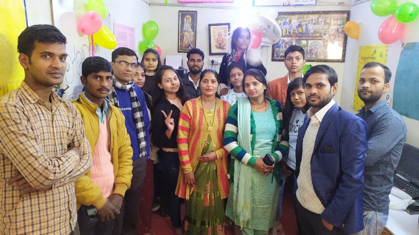 MIIT COMPUTER & COMMERCE CLASSES