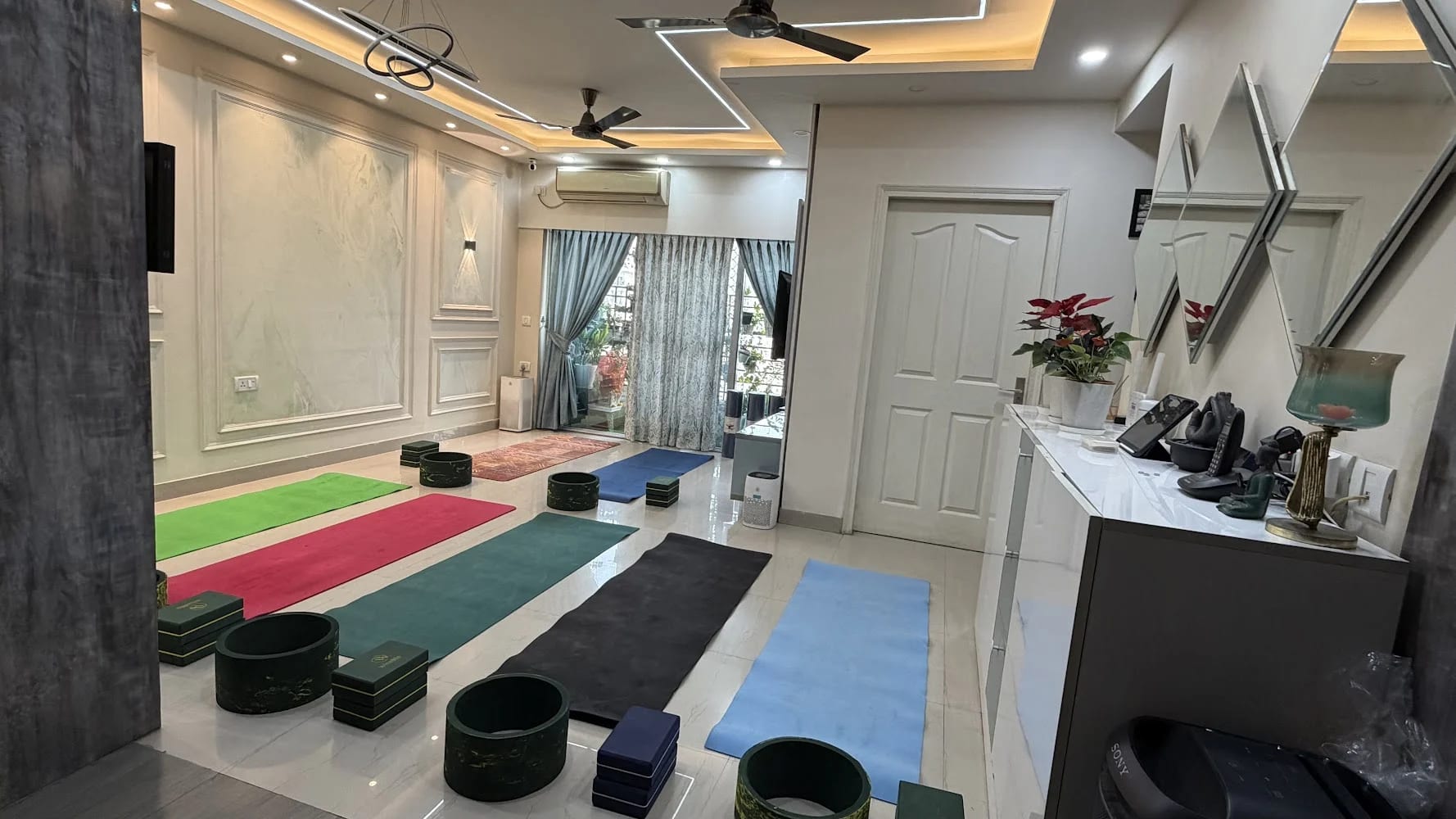 ऋतुYog Studio