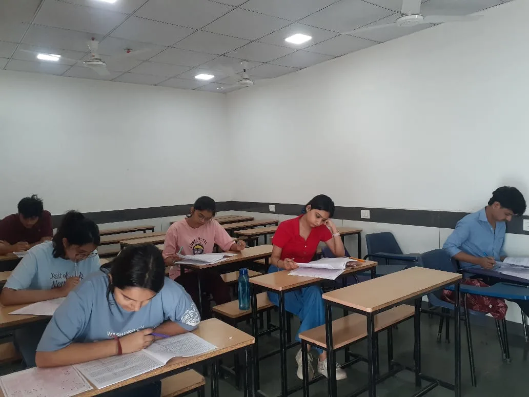 Career Launcher Noida Extension