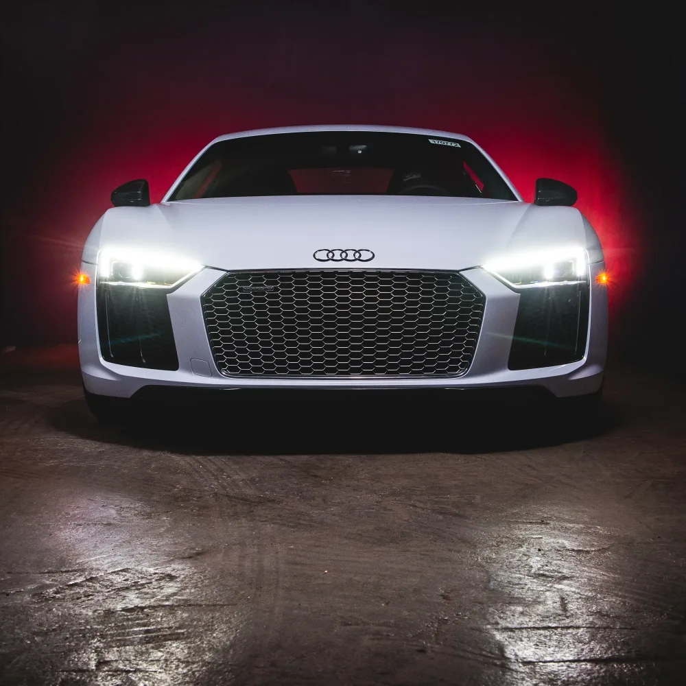 Audi R8 Front