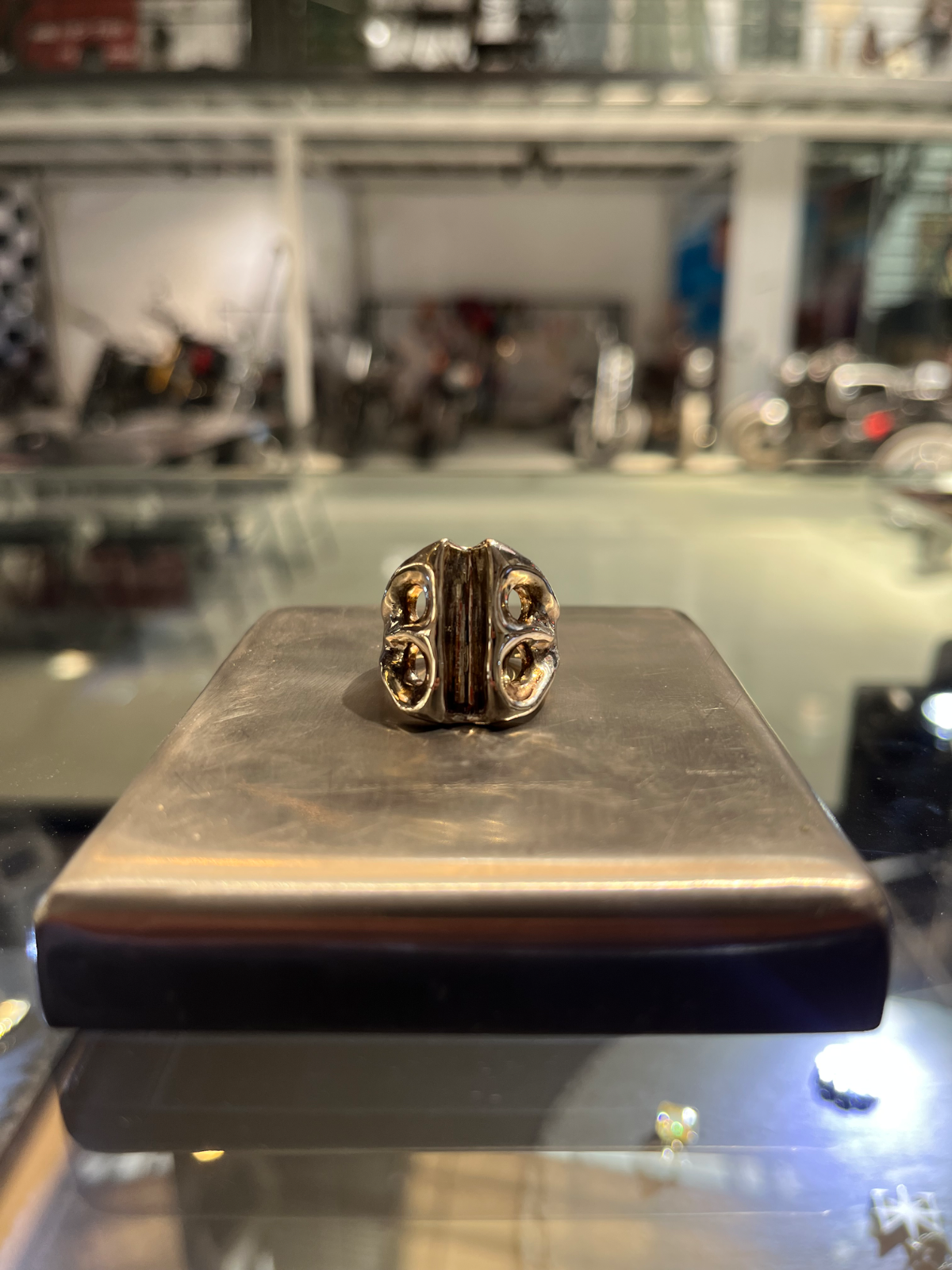 Ring knuckle