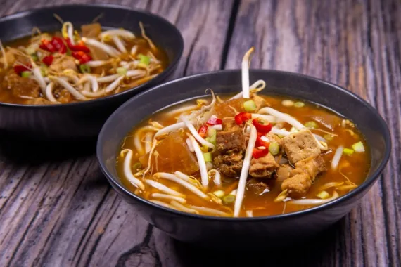 Koreaanse Doenjang Jjigae Groentestoof met Tofu