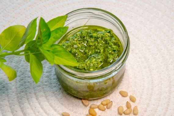 Zelf Italiaanse pesto maken