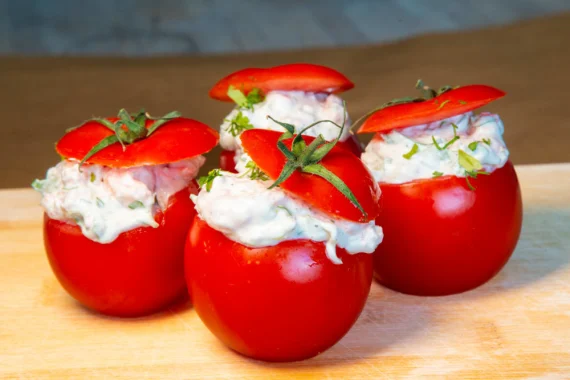 Gevulde tomaten met garnalen