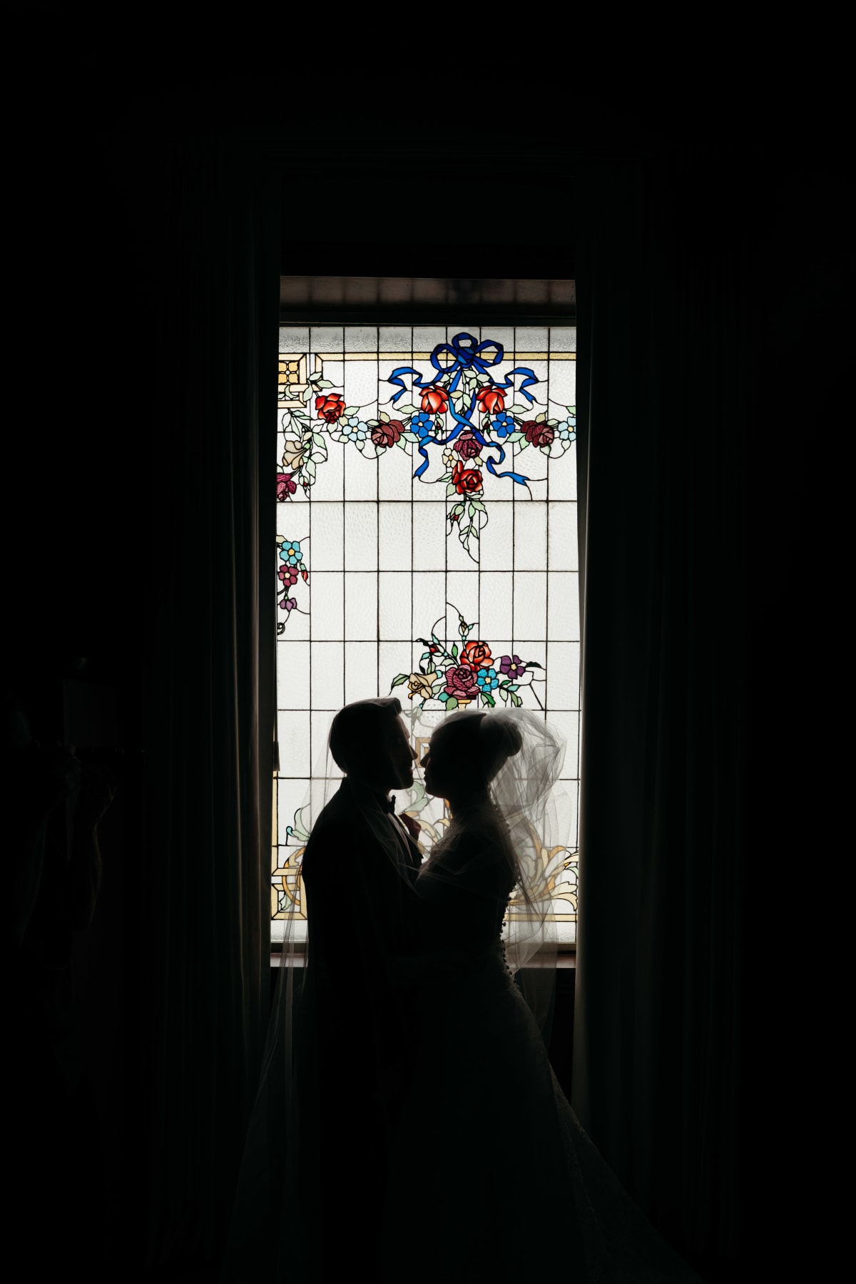 Wedding Content Creator vs. Photographer vs. Videographer: Who Does What