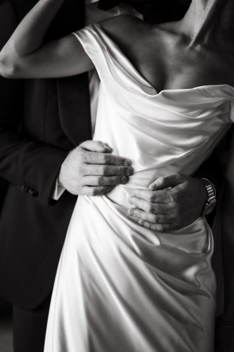 Magic candid emotional moments captured during Sydney and JT romantic first dance as husband and wife