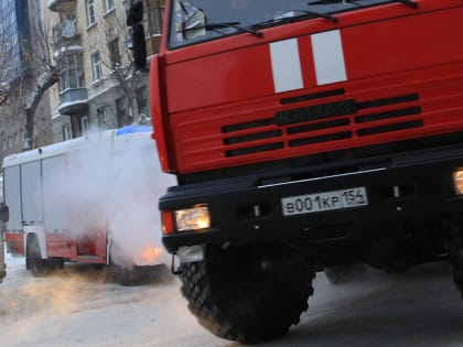 ГАЗель сгорела на улице Выборной в Новосибирске