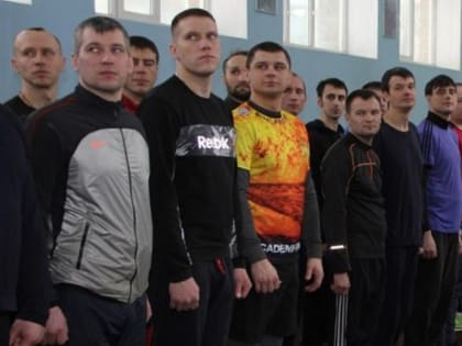 Новосибирские пожарные взяли штурмом башню на профессиональном чемпионате