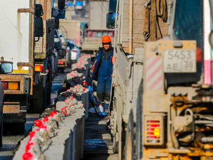 Какие ремонтные работы запланированы в апреле на Октябрьском мосту