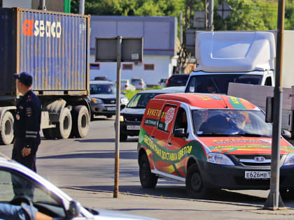 Инновационные светофоры запустят на двух перекрёстках в Новосибирске