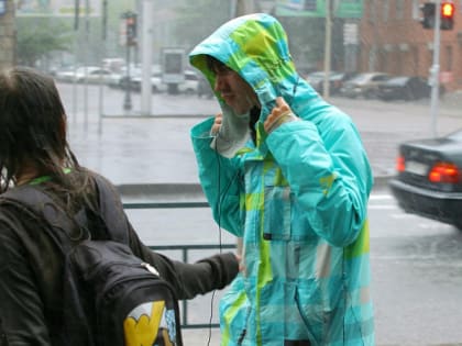 Городские службы ликвидировали последствия ливня в Новосибирске