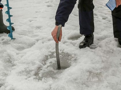 Толщина льда на водоёмах Новосибирска: свежие данные спасателей