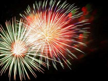 В Новосибирске прогремел артиллерийский салют в честь Дня Победы