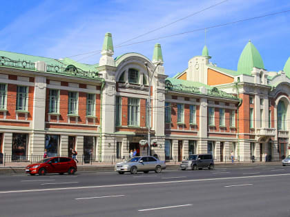 Фасад краеведческого музея не удалось отмыть, поэтому его отреставрируют