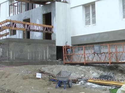 Десятилетний долгострой на Выборной планируют сдать к концу года