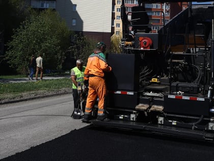 Травников пообещал жёсткий контроль за ремонтом дорог этим летом