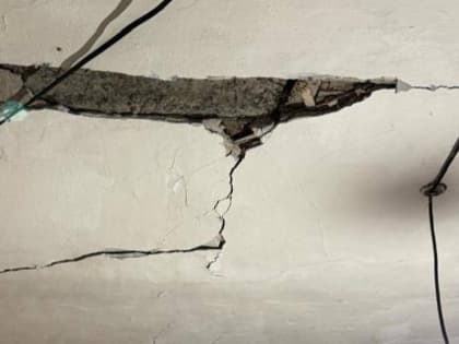 Обрушающийся дом на Саввы Кожевникова отремонтируют за счёт бюджета