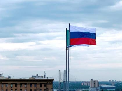 Мэр Новосибирска поздравил горожан с Днём России