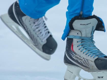 В Заельцовском парке открыли каток