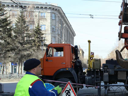 Сотню незаконных рекламных видеоэкранов демонтируют в Новосибирске
