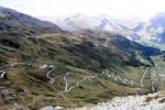 l everest riapre ma per scalarlo serve un assicurazione