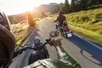 motociclisti_su_strada