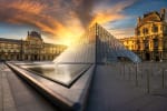 museo del louvre a parigi