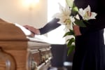 32 milioni di italiani hanno chiesto un prestito per pagare una cerimonia funebre