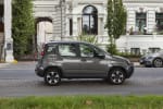 fiat panda parcheggiata in città